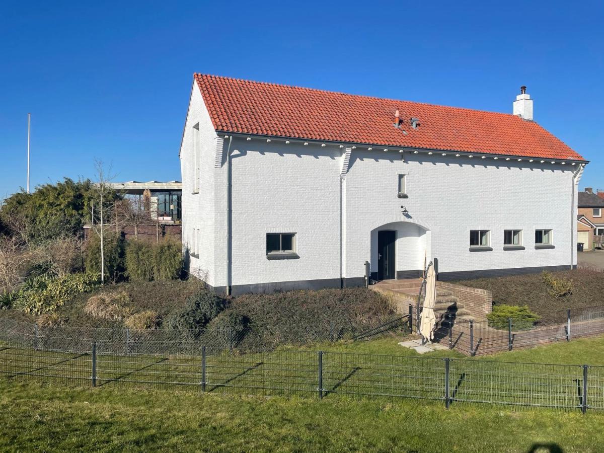 B&B Pompgebouw Aan De Rijn Tolkamer Esterno foto